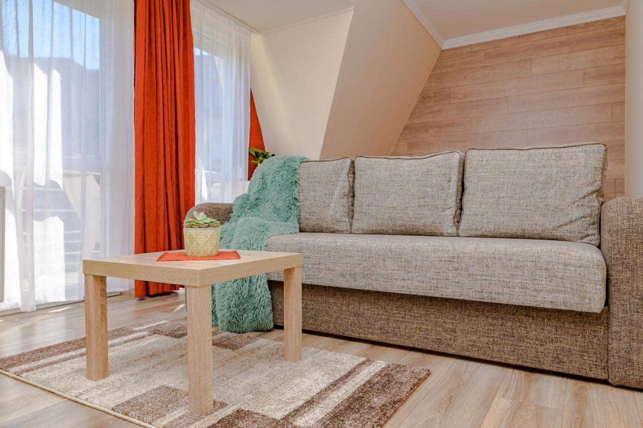 Illes Apartmanok Ii. Hajduszoboszlo Exterior photo